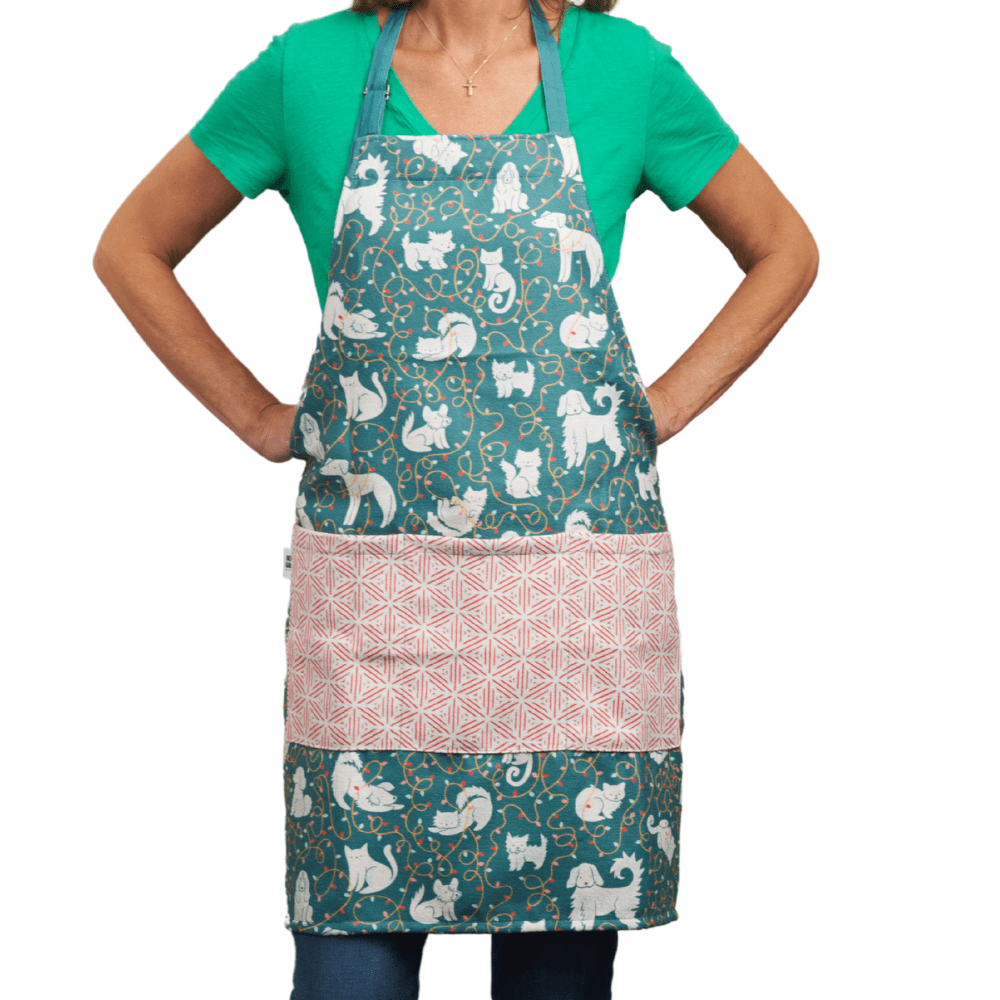 Attach and Go Apron - Nuthatch Deck the Paws - Once Again Home Co.